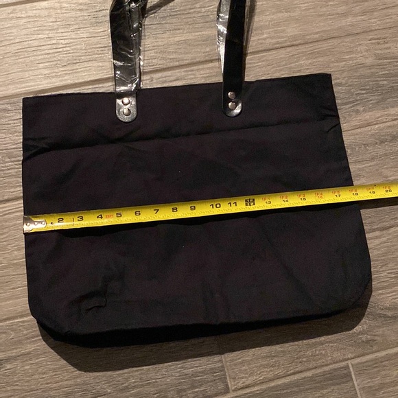 - Elton John VIP Tour Tote Bag New Never Used - Picture 4 of 6